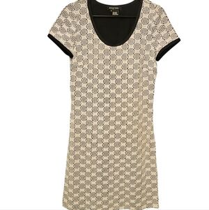 Etcetera Cream Crochet Overlay Dress with Black Lining Sz 4 Like New